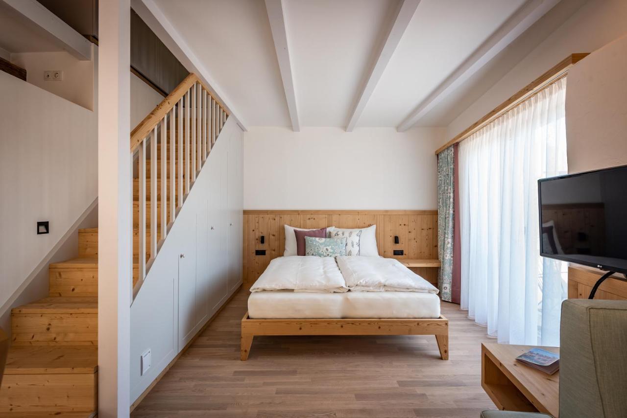 Weingut Schmid Oberrautner Apartment Suites Bolzano Exteriör bild
